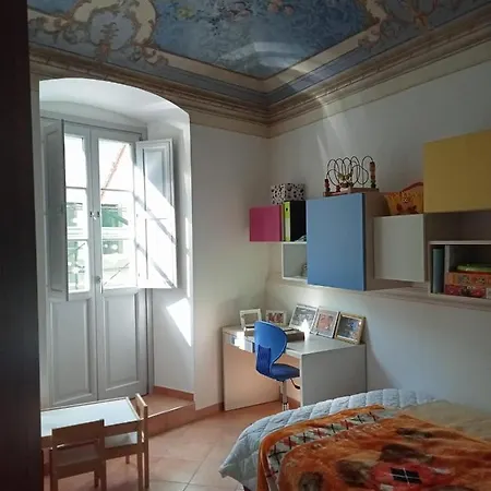 アパート La Casa Dello Spolvero ラクイラ