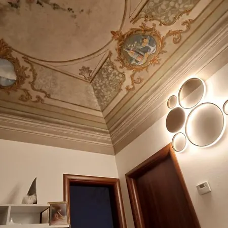 La Casa Dello Spolvero アパート ラクイラ